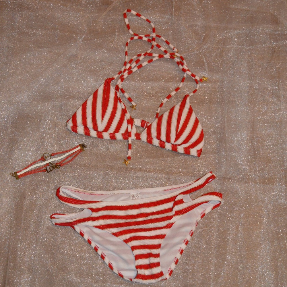 👙❤Striped triangle bikini  NWOT
